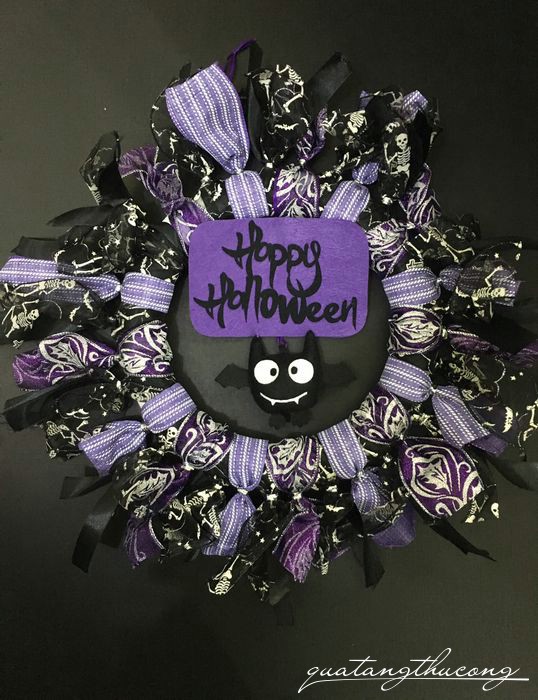 Vòng treo Halloween ruy băng con dơi